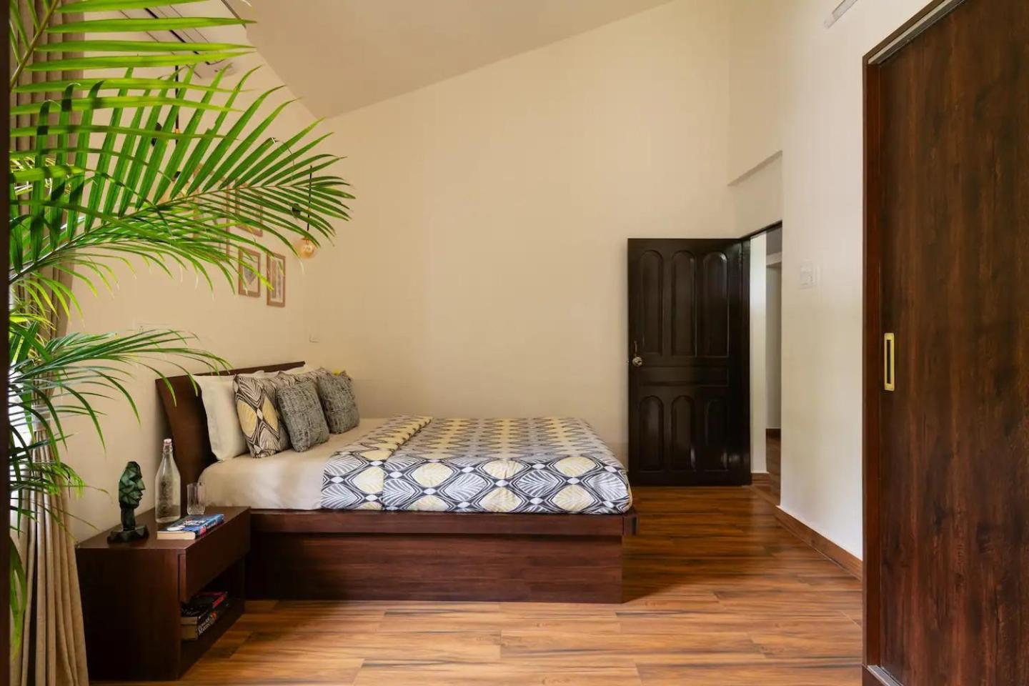 Stone Hearth Villa Anjuna Buitenkant foto
